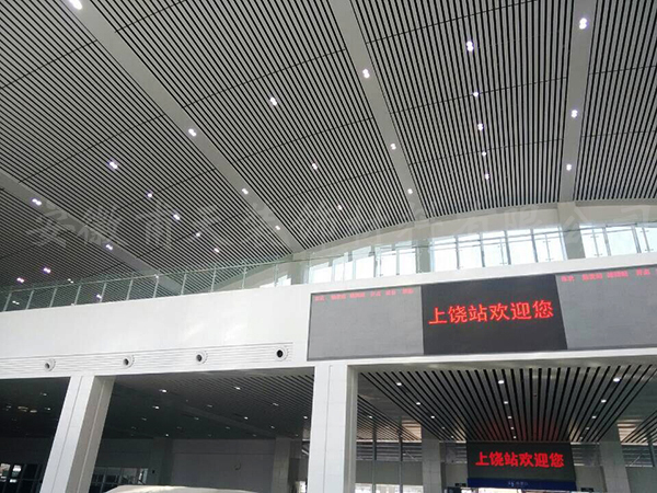 江西上饶高铁站